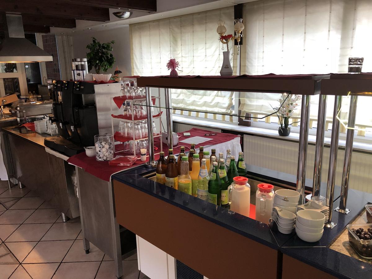 Fergana Uebersee Hotel Бремерхавен Екстериор снимка
